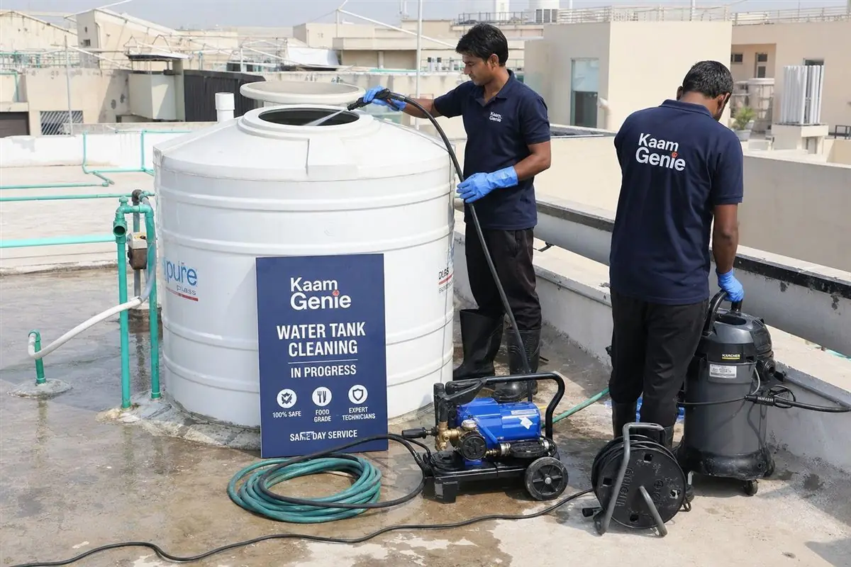 KaamGenie crew doing same-day water tank cleaning in Gurgaon