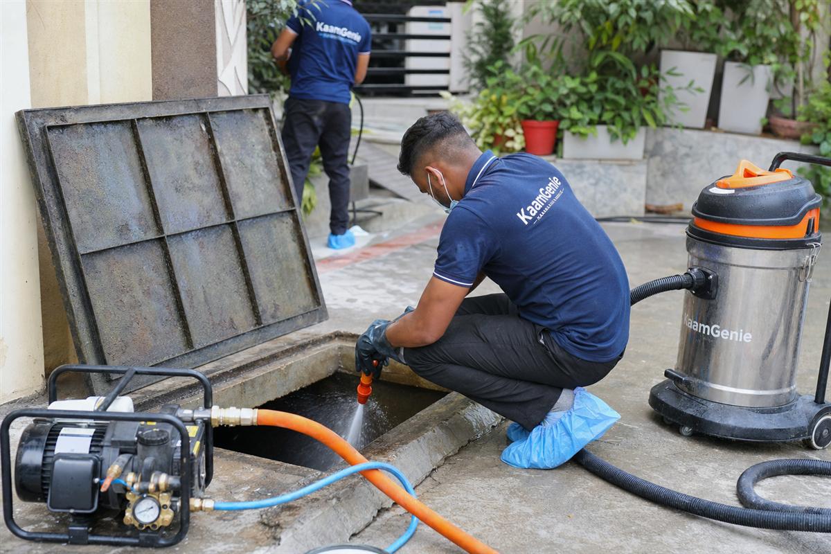 How to Clean an Underground Sump Safely &mdash; KaamGenie water tank cleaning in Delhi NCR