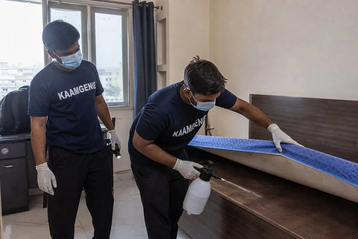 KaamGenie pest control technician treating a DLF Phase 3 property in Gurgaon