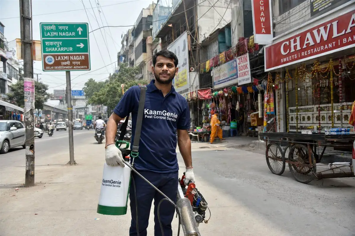 KaamGenie pest control team across East Delhi