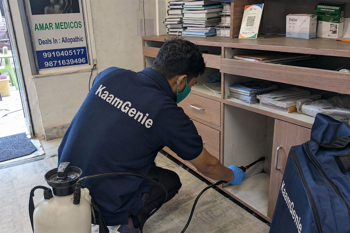 KaamGenie pest control technician treating a Padam Nagar property in North Delhi / Central Delhi
