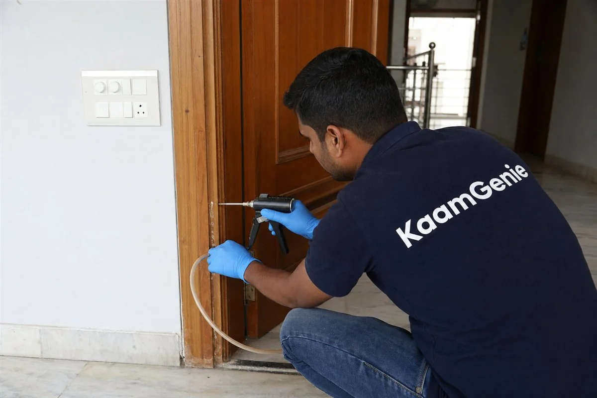 KaamGenie pest control technician treating a Rohini Sector 17 property in North-West Delhi