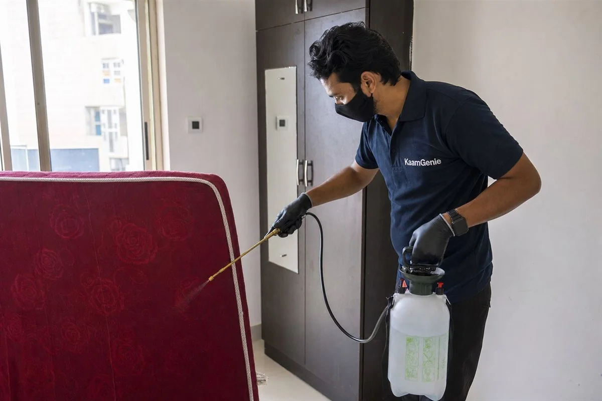 KaamGenie pest control technician treating a Saidulajab property in South Delhi
