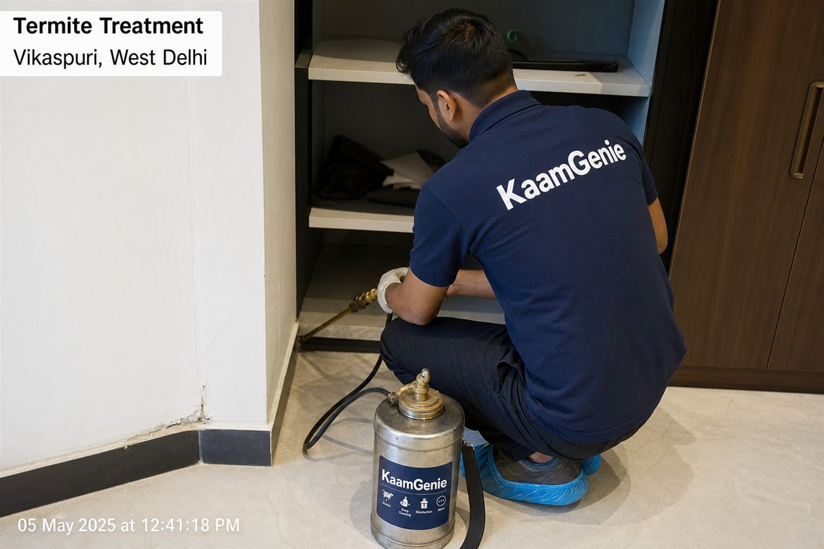 KaamGenie pest control technician treating a Vikaspuri property in West Delhi