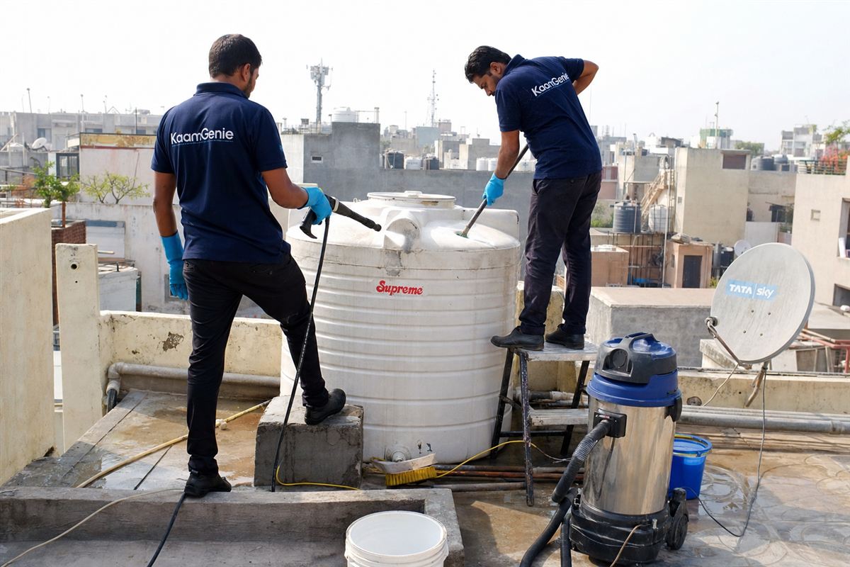 KaamGenie crew cleaning a water tank in Sainik Farms, Delhi