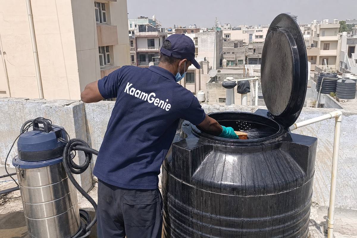 KaamGenie crew cleaning a Sintex / plastic tank in Dwarka Sector 29, Delhi