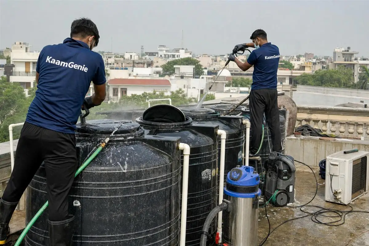 KaamGenie crew cleaning a society water tank in Maharani Bagh, Delhi